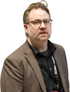 Emil Hjörvar Petersen útklippt