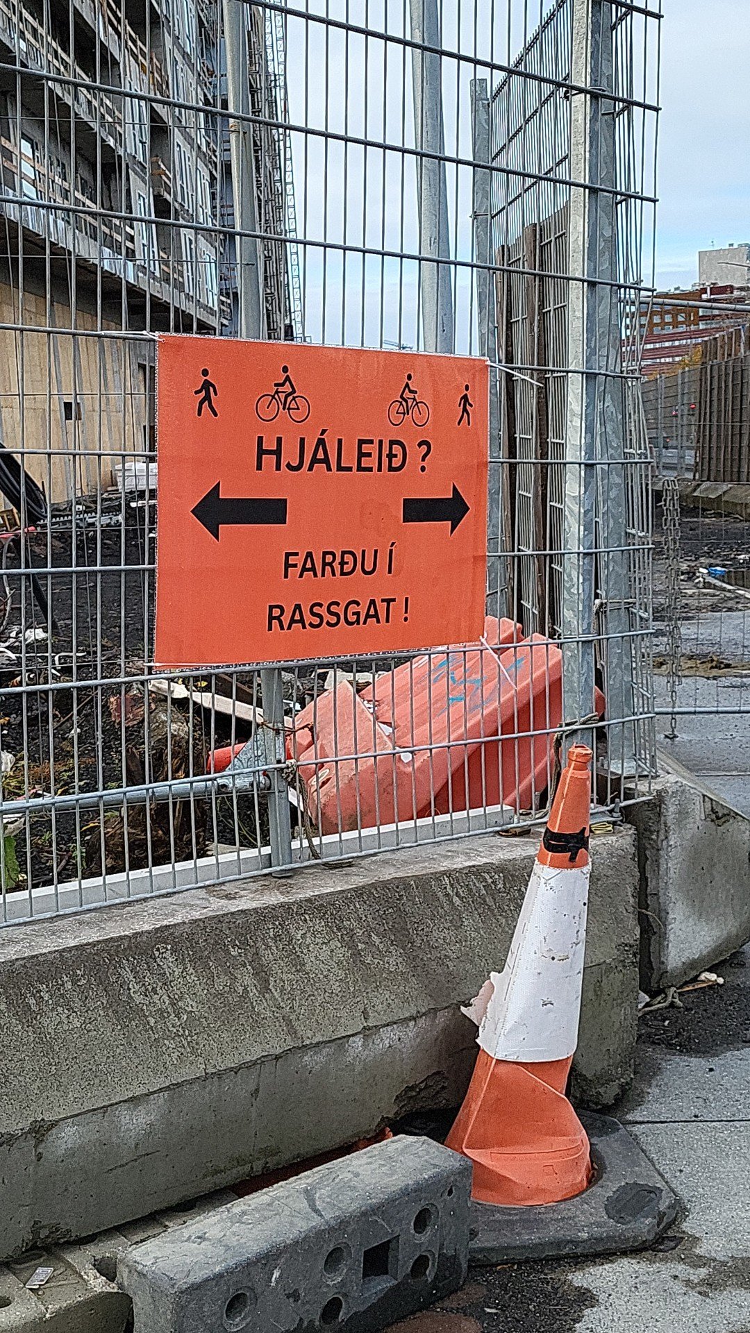 Skilti heklureitur