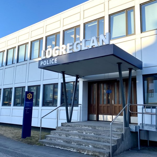 Bankaræningi játaði sök