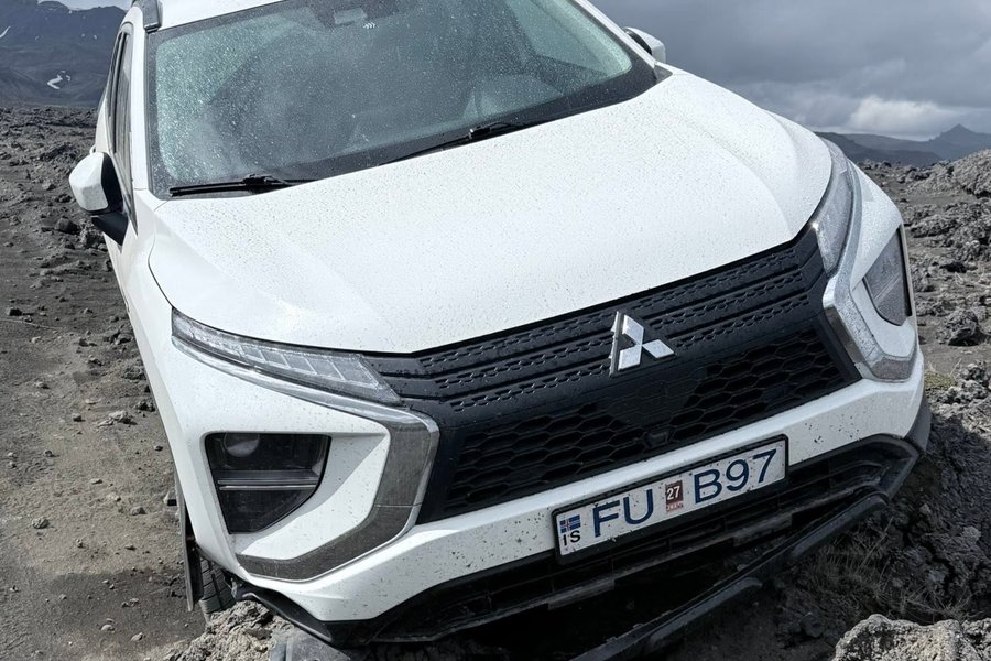 Ferðamenn í vandræðum á hálendinu