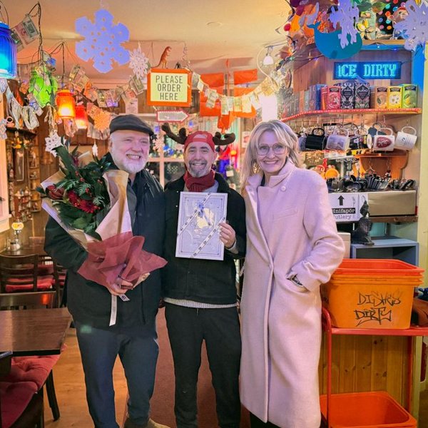 Veittu viðurkenningar fyrir fallegustu jólaskreytingarnar í miðborginni