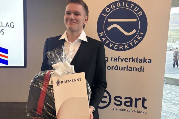Yngsti rafvirki Íslandssögunnar útskrifaður á Akureyri