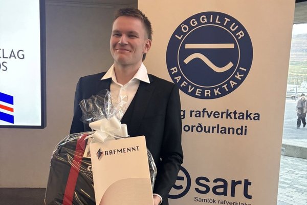 Yngsti rafvirki Íslandssögunnar útskrifaður á Akureyri