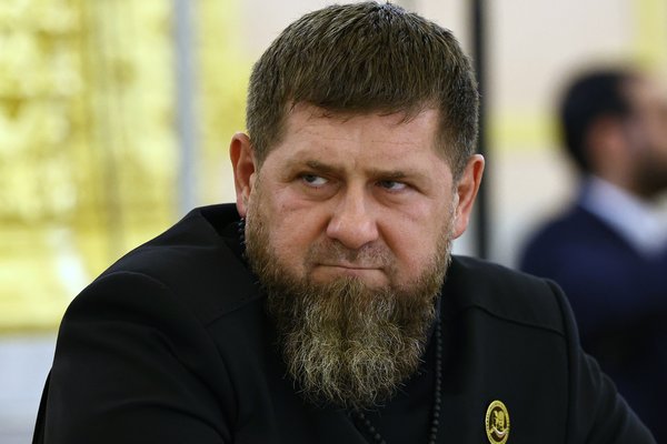 Leiðtogi Tsjetsjníu nærri drukknaður í sumarfríi í Tyrklandi