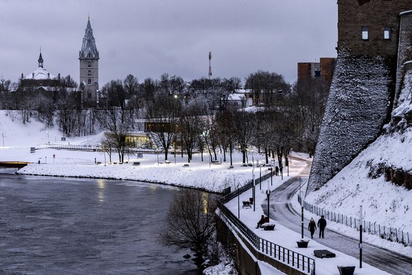 Dularfull herferð kallar eftir aðskilnaði við landamæri Rússlands