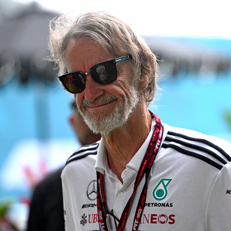 Einn af eigendum Íslands fordæmdur fyrir orð sín um innflytjendur