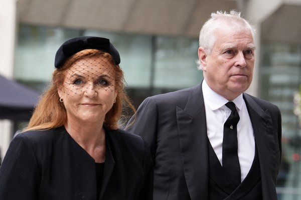 Opinberar leyndarmál Buckingham-hallar: Veislur, óánægja og „Gin Palace“