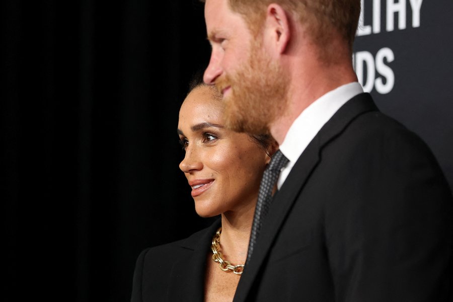 Faðir Meghan Markle fluttur á gjörgæslu eftir bráðaaðgerð