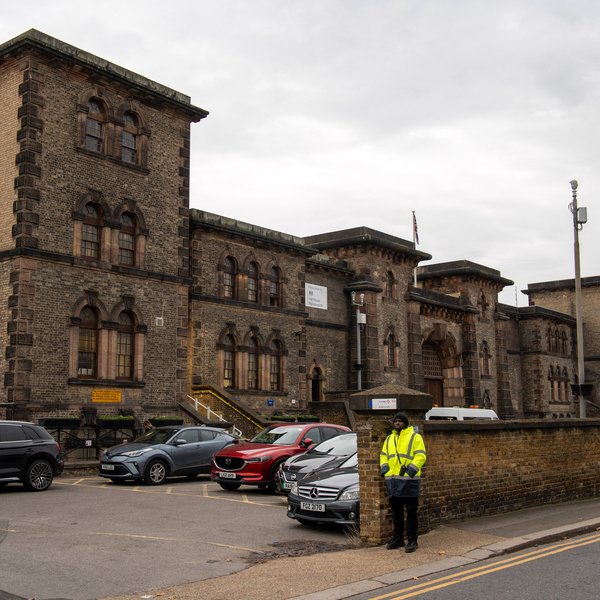 Breskur fangi gaf sig fram eftir að hafa verið sleppt fyrir mistök