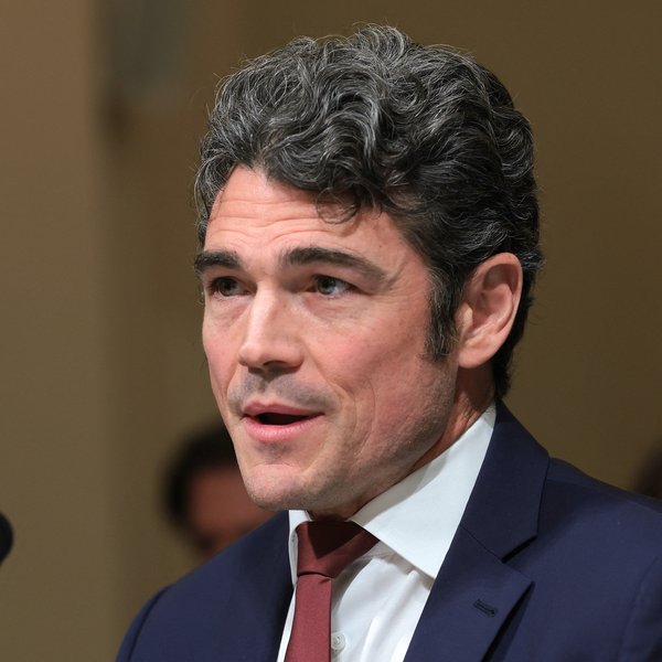 Segir afsögn Joe Kent sýna klofning innan MAGA