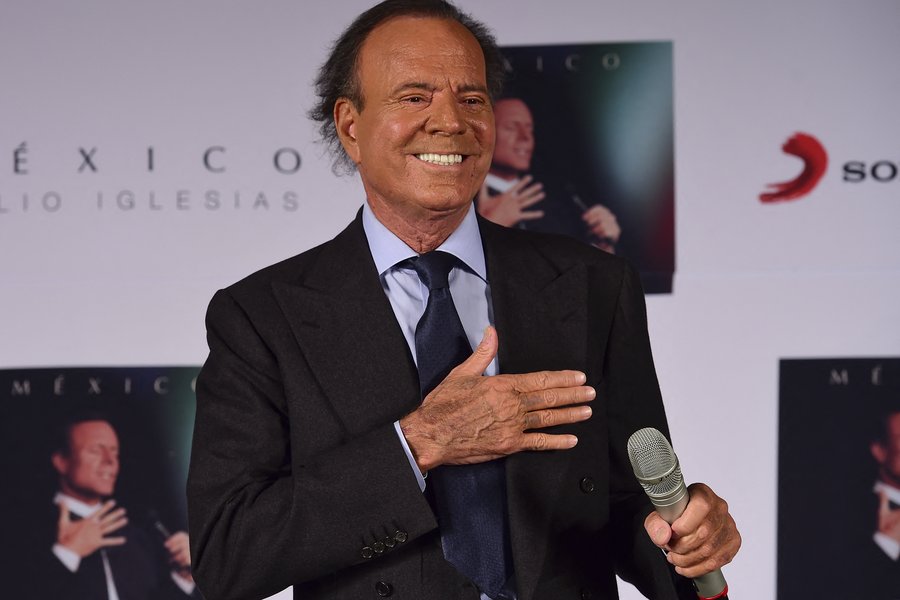 Julio Iglesias kærður fyrir kynferðisbrot
