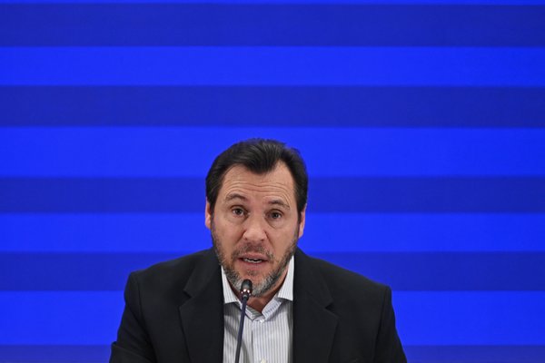 Spænskur ráðherra kallar Netanyahu „þjóðarmorðsbrjálæðing“