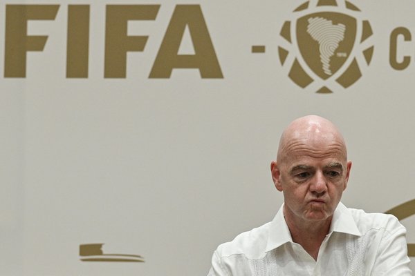 FIFA aflýsir þúsundum hótelbókana fyrir HM í knattspyrnu