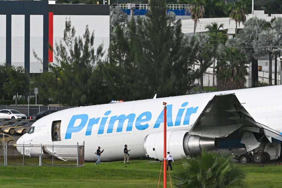 Fimm látnir eftir flugslys í Miami