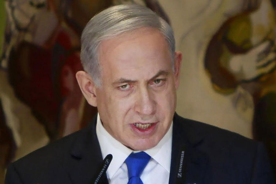Kærir Netanyahu og segir hann reyna að hylma yfir eigin ábyrgð