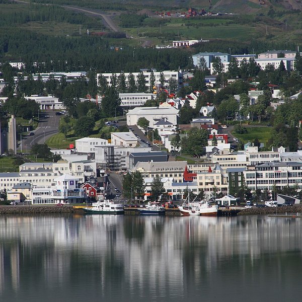 Akureyringur dæmdur fyrir furðulega vopnaeign