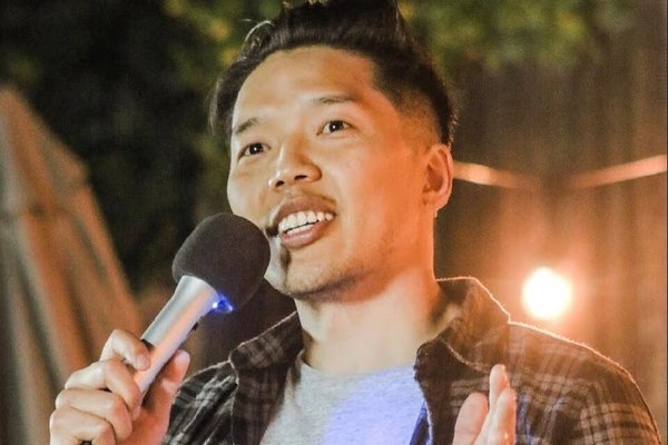 Þekktur grínisti látinn eftir harða baráttu við krabbamein