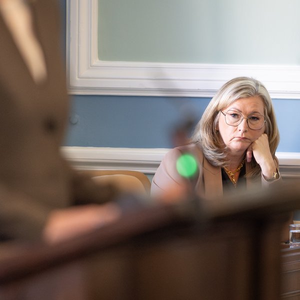 Alma vill kaupa sérhæfðan sjúkrabíl