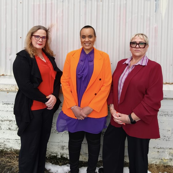 Arna Danks býður sig fram