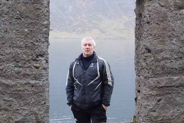 Árni Ólason endurráðinn