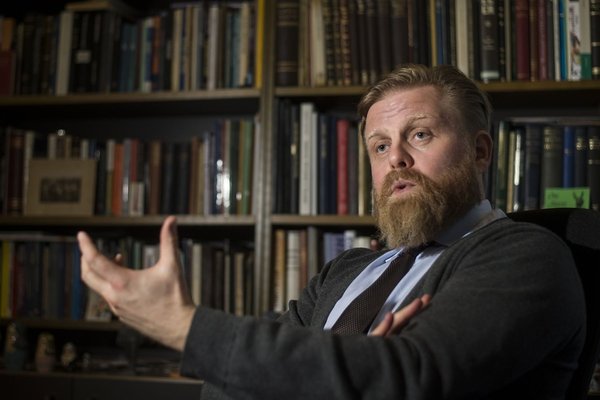 Seðlabankastjóri rannsakaður