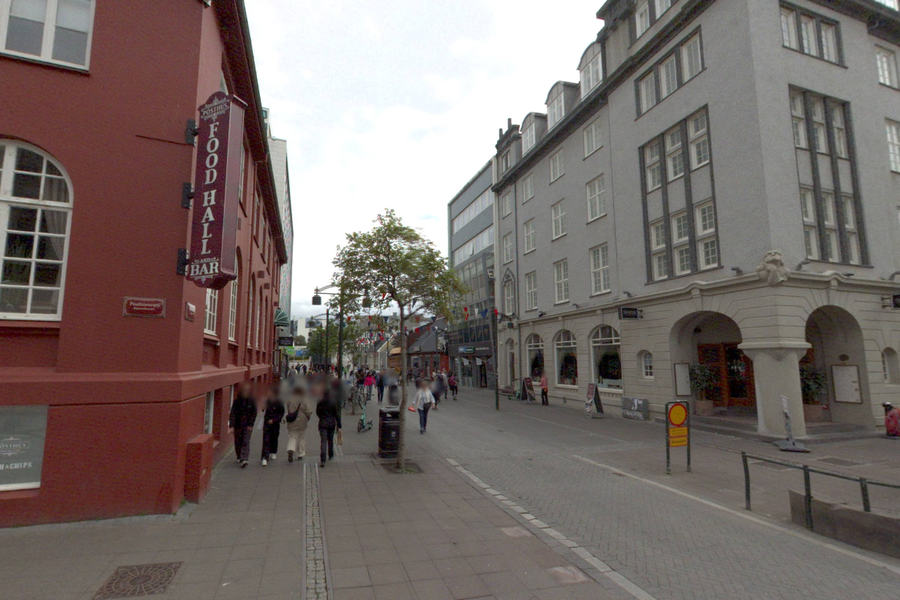 Ys og læti í Austurstræti