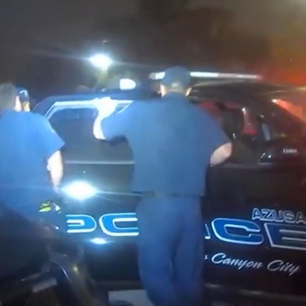 Lögregla í Kaliforníu fann rotnandi lík í bíl sínum