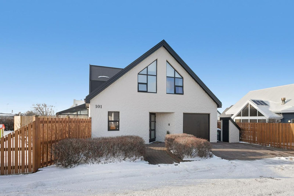 Sérlega smekklegt hús á Seltjarnarnesi til sölu