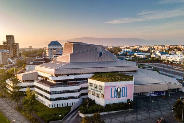 Runólfur undrast kjaradeilu Borgarleikhússins