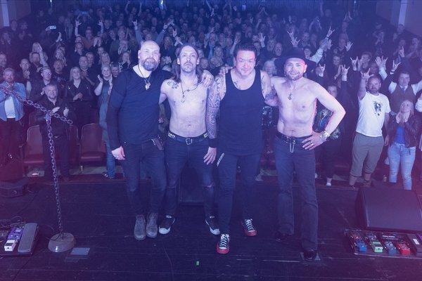 Meðlimir Dimmu saka Stefán um lygar