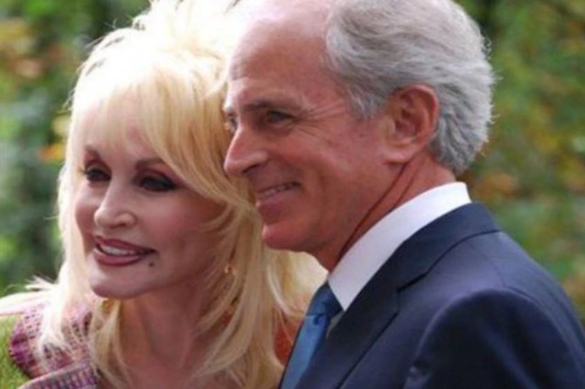 Dolly Parton frávita af sorg