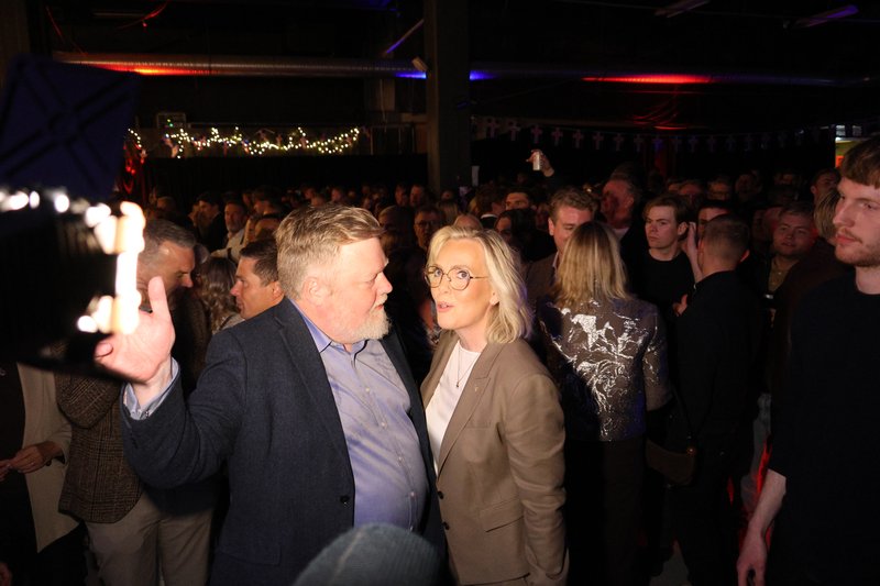 Sigmundur Davíð, Guðrún Hafsteindóttir