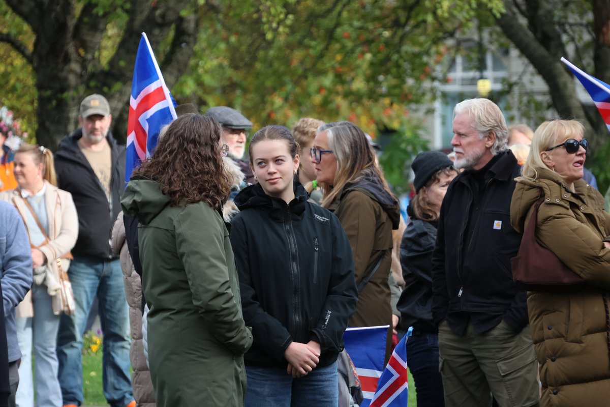 Mótmæli þvert á flokka