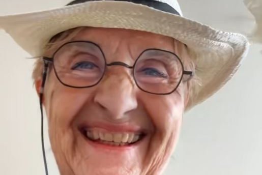 „Haltu kjafti, snúðu skafti og skíttu á þig þarna ríkisstjórn!“