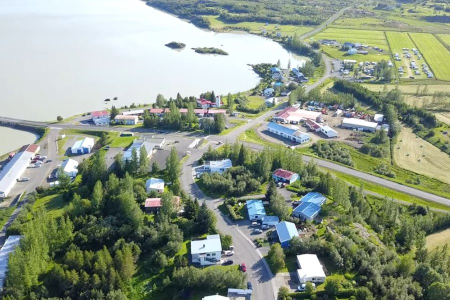 Múlaþing fordæmir líkamsárásina á barnaníðinginn