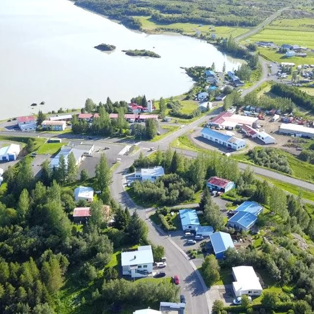Múlaþing fordæmir líkamsárásina á barnaníðinginn