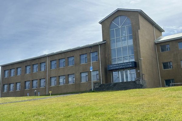 Framhaldsskólinn í Vestmannaeyjum tilnefndur til verðlauna