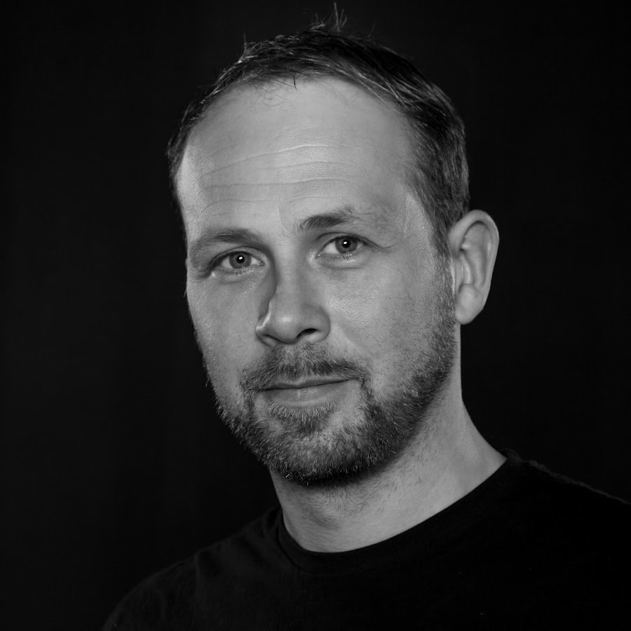 Fagnar dómnum yfir Friðgeiri