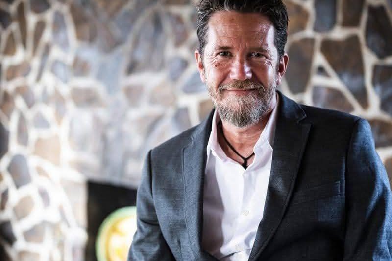 Glúmur gat ekki brosað til gullfallegrar konu