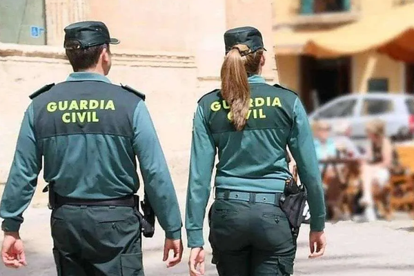 Níu handteknir eftir röð ofbeldisfullra göturána á Tenerife