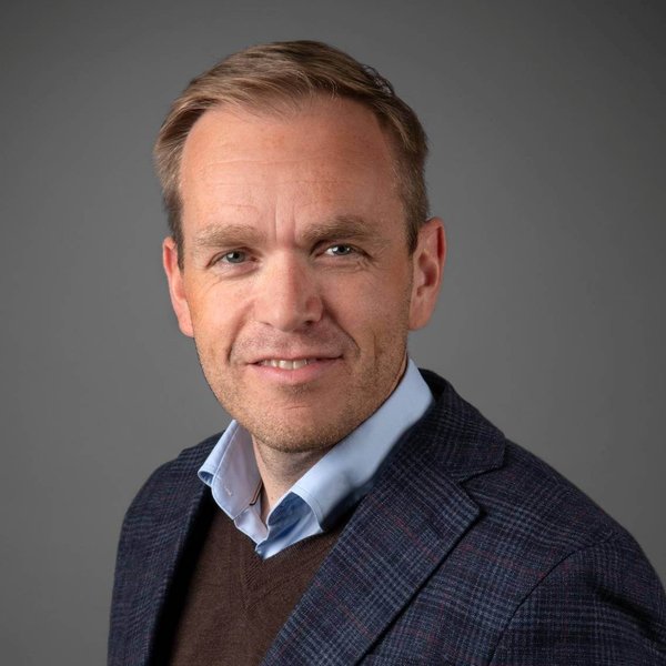 Fyrrverandi bæjarstjóri fær nýja vinnu