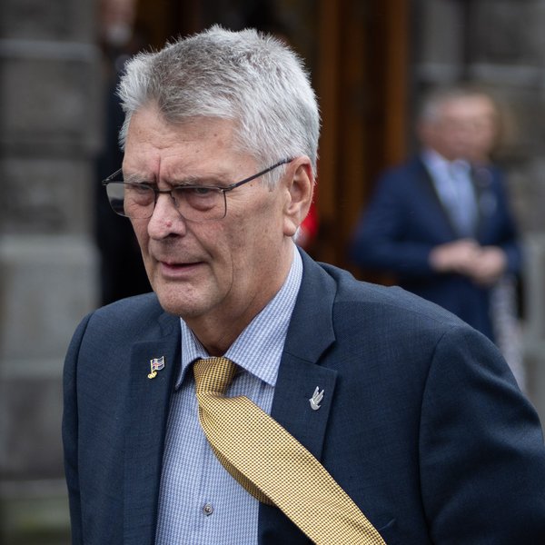 Brynjar Níelsson hæðist að veikindum Guðmundar Inga