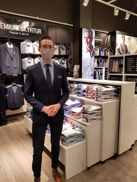 Hákon Arnar leggur áherslu á góða og vinalega þjónustu í Dressman.