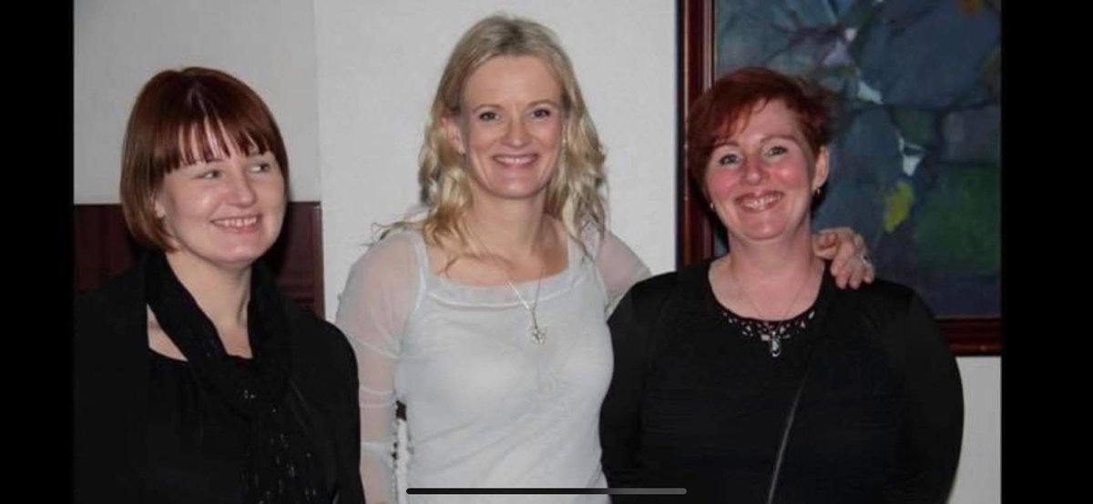 Heiðrún Emilía Jónsdóttir, framkvæmdastjóri Samtaka fyrirtækja í fjármálaþjónustu, og systur hennar Brynja og Díana