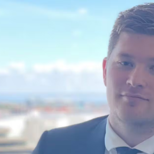 Gagnrýnir bæjarstjóra Kópavogs fyrir villandi kynningu á stöðuprófum