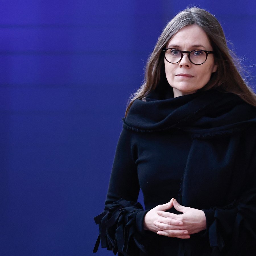 Katrín Jakobsdóttir talar á útifundi Áfram Ísland