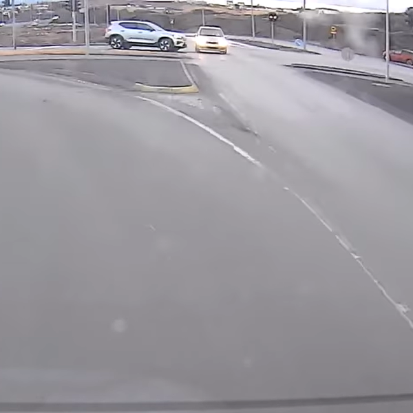 Árekstur tveggja bíla í Garðabæ