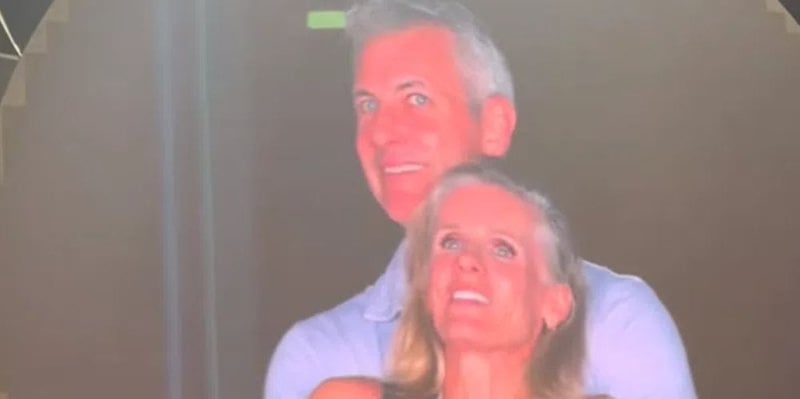 Kiss cam