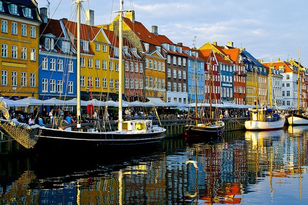 Fimm í lífshættu eftir lestarslys skammt frá Kaupmannahöfn