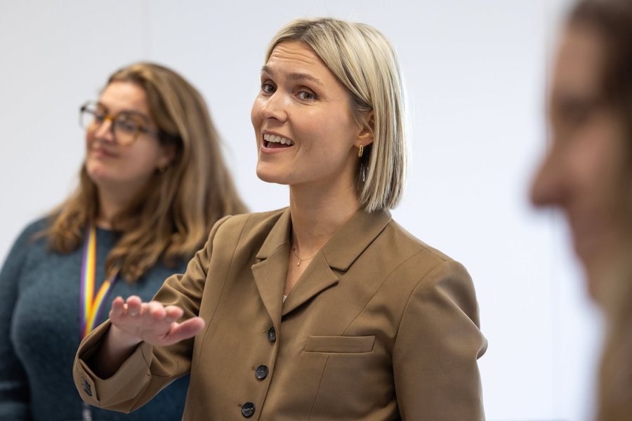 Fyrirtæki sem eiginmaður Kristrúnar á hlut í tapar tugum milljóna